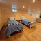 18HA Log home close to CannonFranconia Notch - Sugar Hill