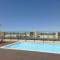 Algarve T2 apartment with pool and balcony in Olhão - 奥良
