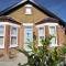 Sunbeam Cottage sleeps 10