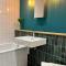 Margate Main Sands Sea views Central Location Sleeps 4