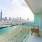 Private Beachfront 1 Bed With 180 view of Marina Skyline - Dubaj