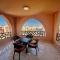 Luxurious 3 BR Rustic Apartment Overlooking Huge Garden - For Families and Couples