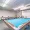Views and Pool Access Quaint Condo in Hot Springs! - 温泉城
