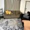 Comfortable 2BR Apt Central
