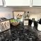 Comfortable 2BR Apt Central