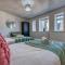 Brewery Loft - 3 Bedroom Bright Spacious apartment in the centre of town, Wifi, Netflix