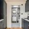 Modern Studio with parking in private garden - Theydon Bois