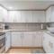 Lovely 2 bedrooms, steps away from the beach. - Bradenton Beach