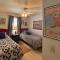 HOLLAND HOUSE DUPLEX Duplex