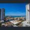 One bed Harbour and city views apartment