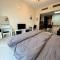 Studio - Steps from Downtown - 迪拜