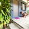 Khlong Khong Simple House