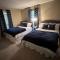Luxury Lakefront property - ميلدغفيل