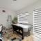 Spacious & Modern by the Beach