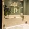 Chic, immaculate apartment sleeps 4 , 2 bathrooms & free private parking close to Warwick, castle, canal-side pub - perfect for relaxing breaks, the races or workcation - وارويك