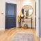 Chic, immaculate Warwick apartment sleeps 4,2 bathrooms, free private parking, easy walk to Warwick, canal-side pub on doorstep - perfect for family breaks, the races or work stays