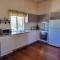 Amiens Cottage, historic, quiet, in heart of Stanthorpe