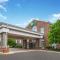 Holiday Inn Express Hotel & Suites Warrenton by IHG