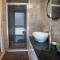 Cosy 4 Bedroom Holiday Home - Melbourne Airport