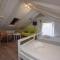 Klarisa Cozy Holiday Home with Private Garden