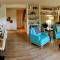 2 Story, 5 Bedroom, 3 Bath Flat, Steps from the Beach & Cliff Walk