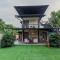 StayVistas The Annex - Cozy Retreat with Inviting Rooms and a Private Plunge Pool