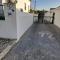 Hall 92 Quartos com WC em moradia com piscina A-das-Lebres Loures