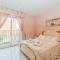 Holiday Home Aurea by Interhome