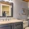 Bemus Point Vintage Suite with Soaking Tub and Kitchen