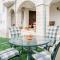 Veria Panorama Luxury Suite With Garden. - Veria