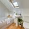 Regency Nest by Spa Town Property - Stylish 3 Bedroom Apartment on 2 Floors, Central Leamington Spa