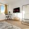 Aylesbury House with Free Parking, Super-Fast Wifi and Smart TV with Netflix by Yoko Property