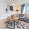 Aylesbury House with Free Parking, Super-Fast Wifi and Smart TV with Netflix by Yoko Property - Aylesbury