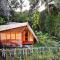 Eco Hut by Valley and 7 Waterfalls - Ambengan