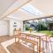 Trevint - Modern beach house in Falmouth near beach, private garden and parking