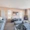 Stylish Lodge At Windsor Racecourse Marina
