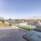 Stylish Lodge At Windsor Racecourse Marina - 温莎
