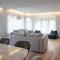 Cozy 3BD House with private terrace and parking