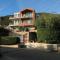 Acacia Hill olive tree apartment