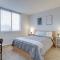 Gorgeous Ballston Condo with Gym & Views
