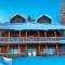 Balsam Hill Lodge - Sleeps 15 - Island Park