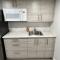 Cozy Private 1 bedroom basement suite - free parking and free Wifi