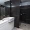 Trendy, Self Contained Inner City Apartment!!