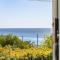 Seaview Residence by "Peppy Beach Retreats" - Two Houses in One with Soaring Ceilings