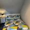 3 Bed Cottage -Sleeps 5-Pets-HotTub-Bar-Smoking