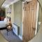 Lacet House