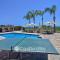 Family Villa Short Walk To Coral Bay Strip 5 Min and Pub, shops etc