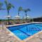 Family Villa Short Walk To Coral Bay Strip 5 Min and Pub, shops etc