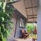 Khlong Khong Simple House - Phra Ae beach