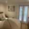 Gorgeous 2 floor 3 bed Apartment